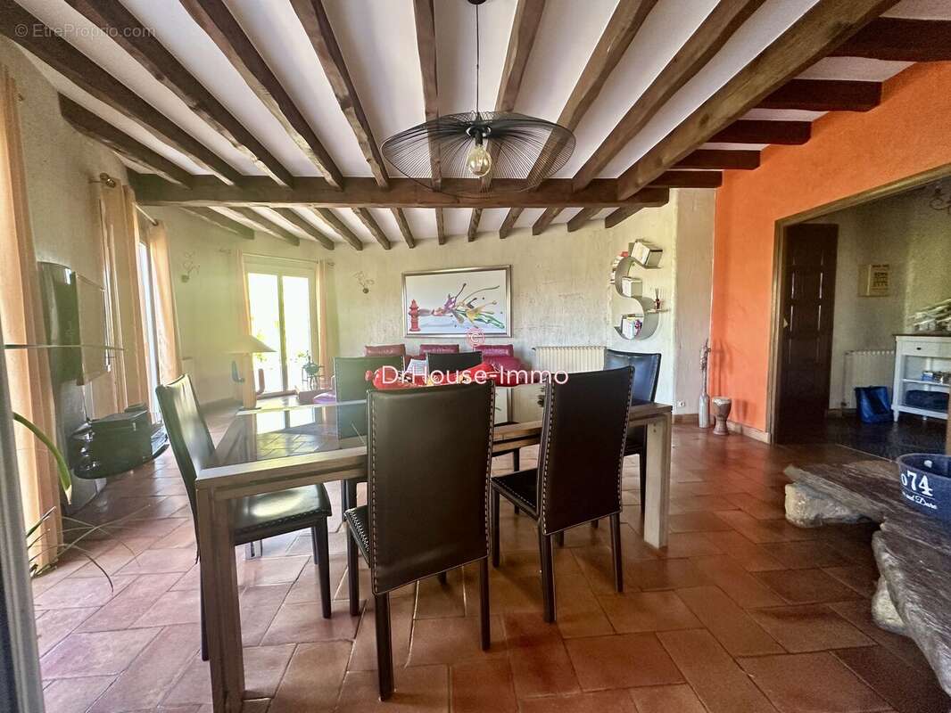 Maison 180 m² à Etoile-Sur-Rhone  - photo 13