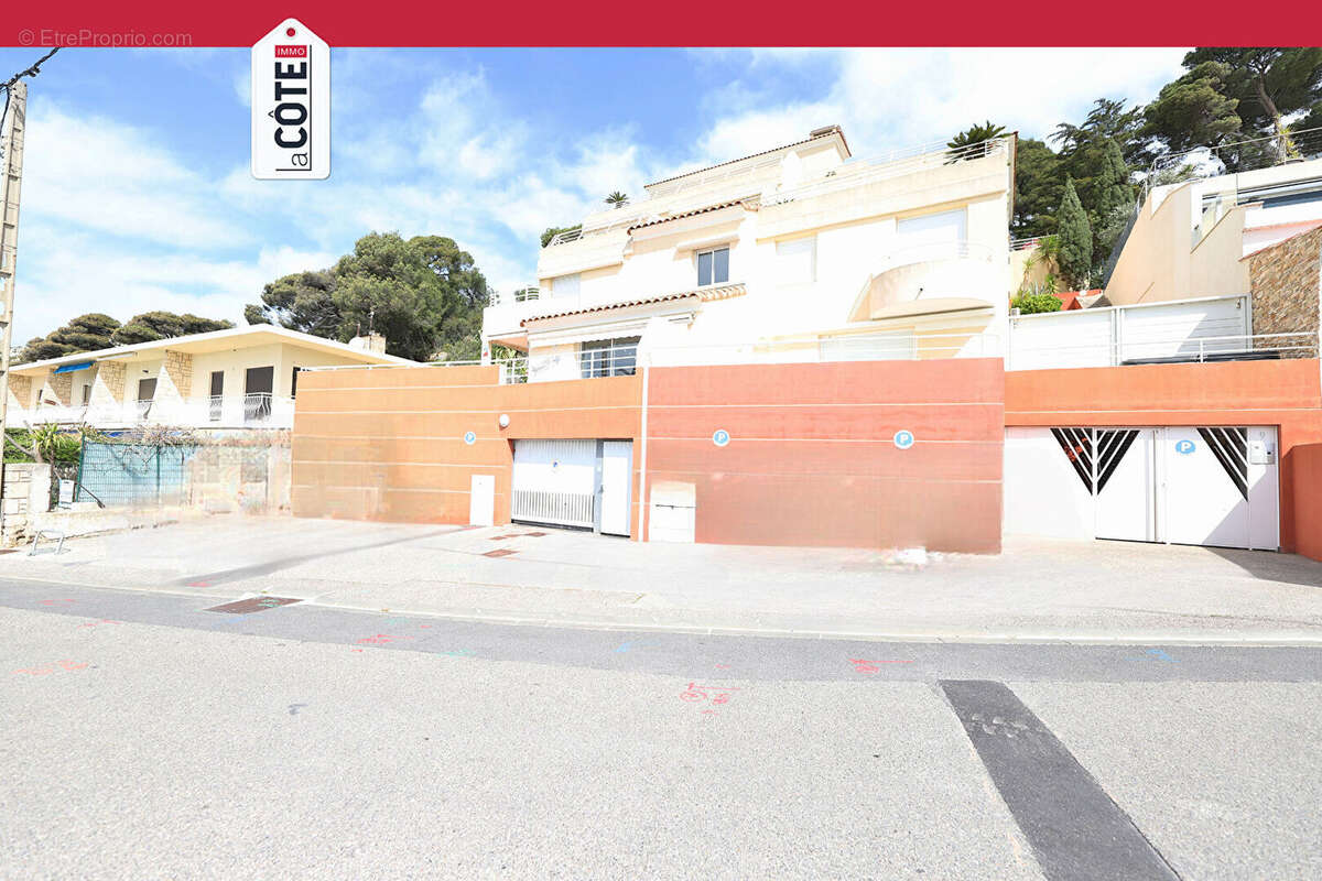 Appartement à CARRY-LE-ROUET