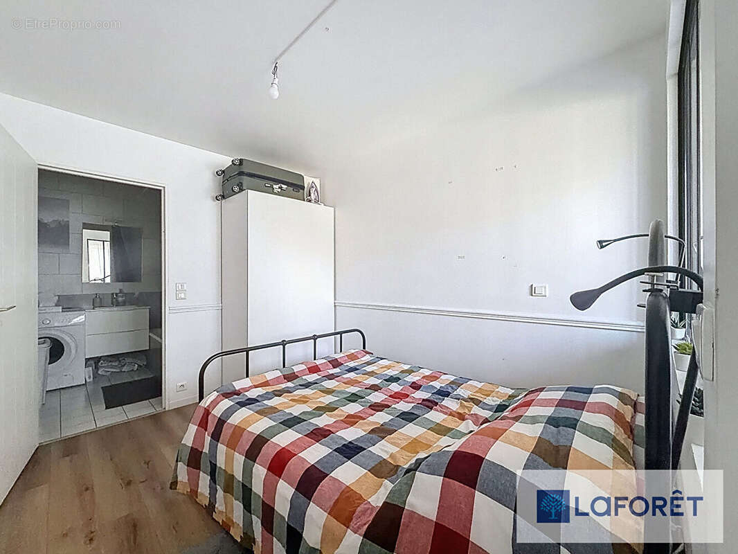 Appartement à LE PLESSIS-TREVISE
