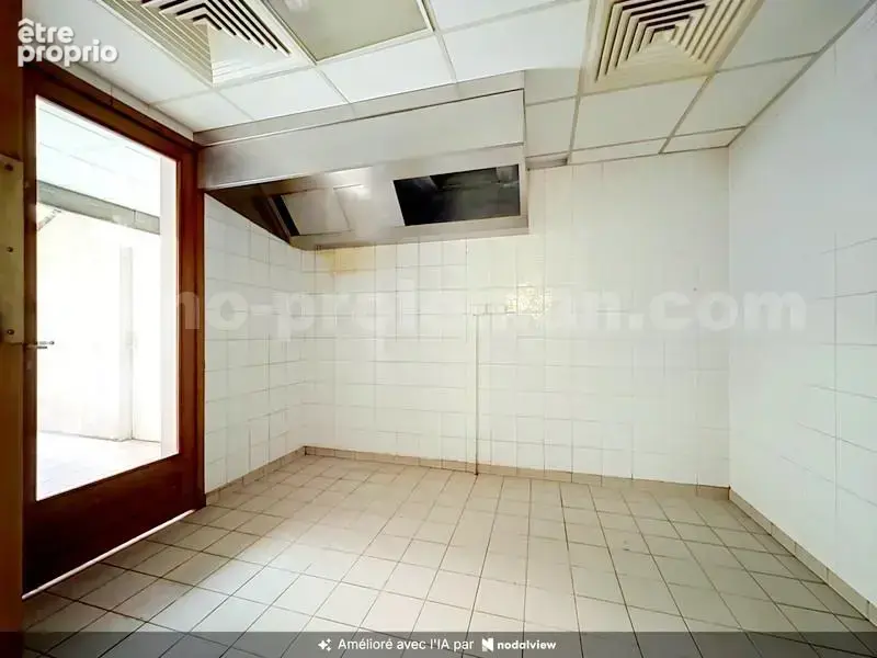 local_commercial_murs_commerciaux_rentabilité_investisseur_Annemasse_libre_de_tout_occupation_immo_proleman_immobilier