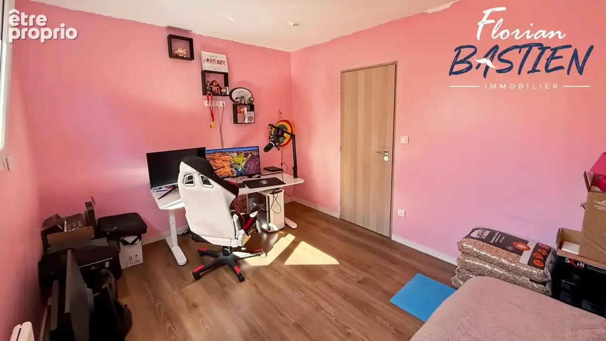  Un plain-pied de 150 m² et une pièce de vie de 71 m² : bienvenue à Hérin ! - photo 8