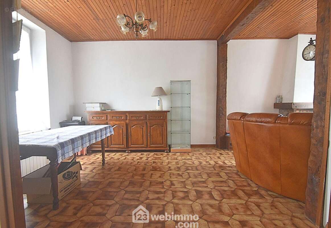 Maison à GUERLESQUIN