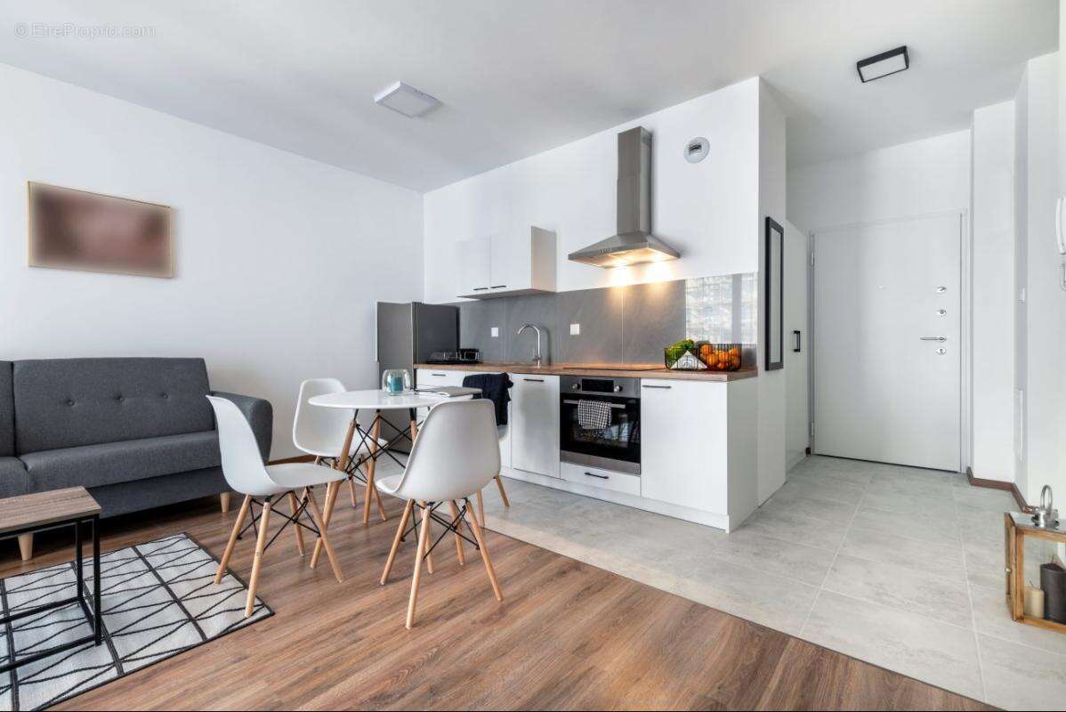 Appartement à CASTELNAU-LE-LEZ