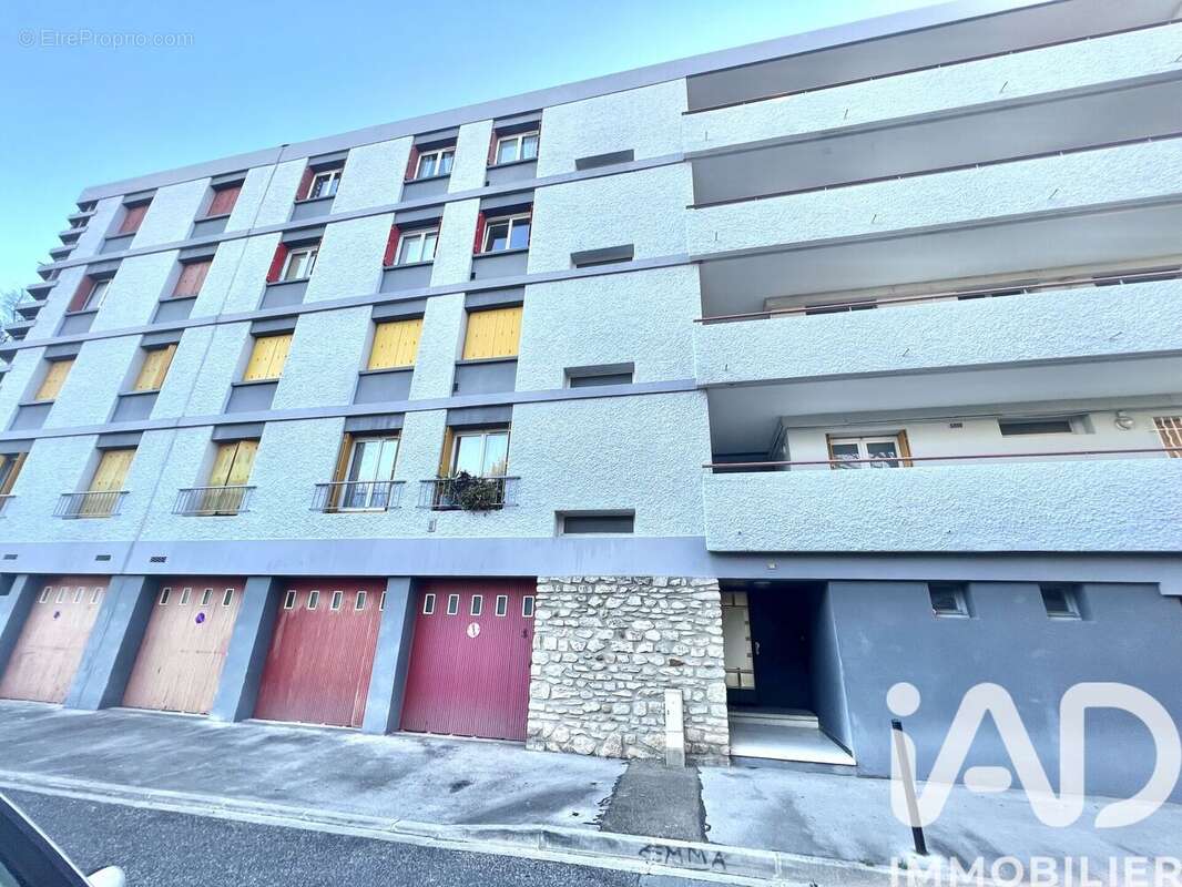 Photo 2 - Appartement à NIMES