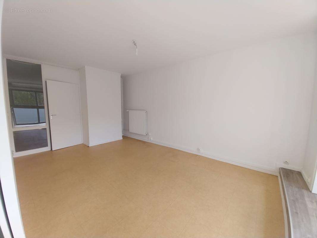 Appartement à SAINTE-LUCE-SUR-LOIRE
