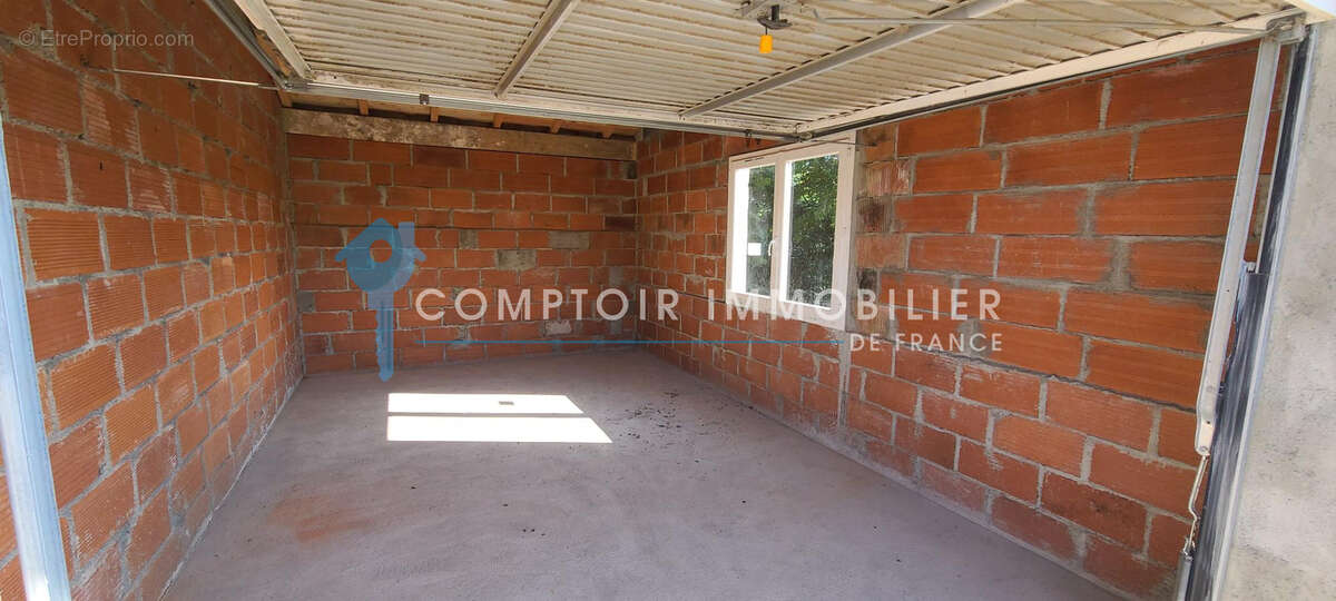 Dpt Haute Garonne 31 - A vendre Saint-Gaudens 31800 -Maison à finir de 132 m2 sur 3 niveaux + 69 m2 et un gara - photo 4