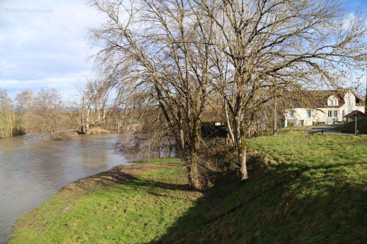 Maison à SAINT-NIZIER-SUR-ARROUX