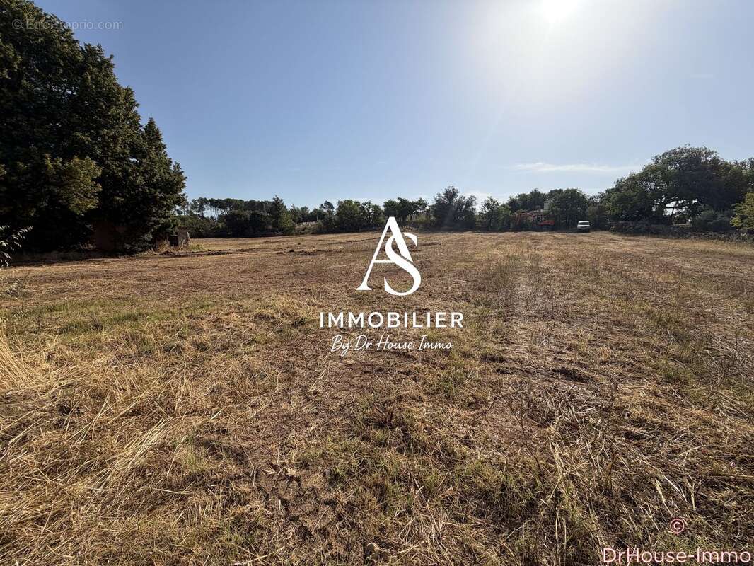 Terrain 1100 m² à Carces  - photo 3