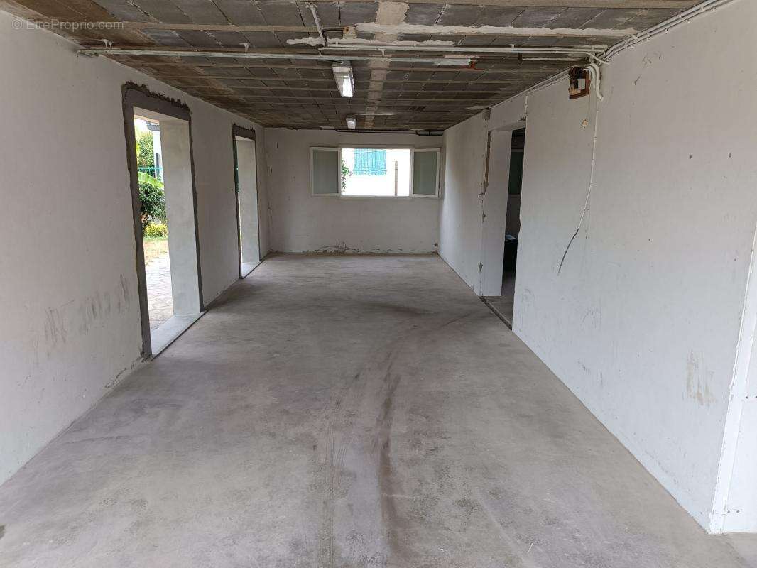 Appartement À Vendre - photo 2