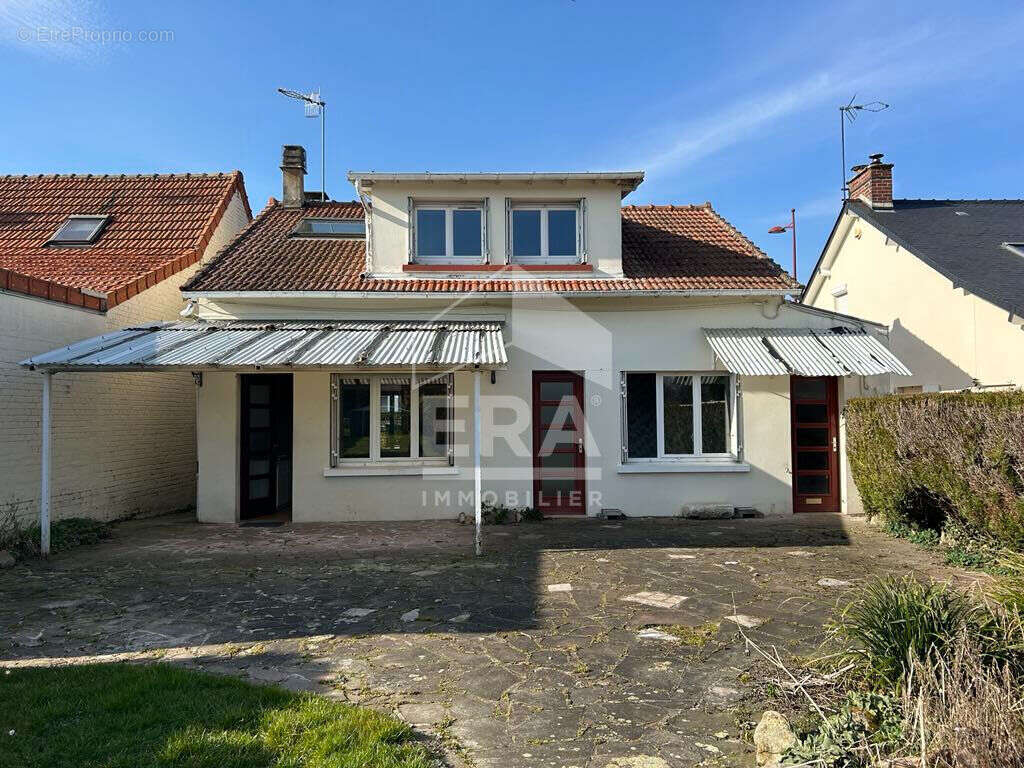 Maison à BICHANCOURT