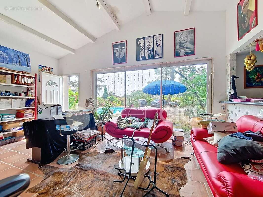 Belle villa divisée en 2 appartements à Peymeinade - photo 22