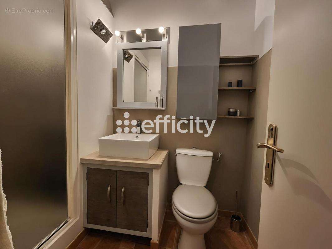 Maison à SAINT-SATURNIN-LES-AVIGNON