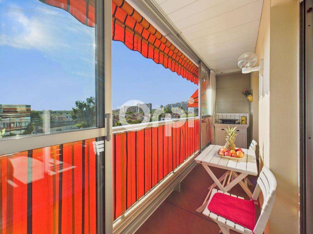 Appartement à MANDELIEU-LA-NAPOULE