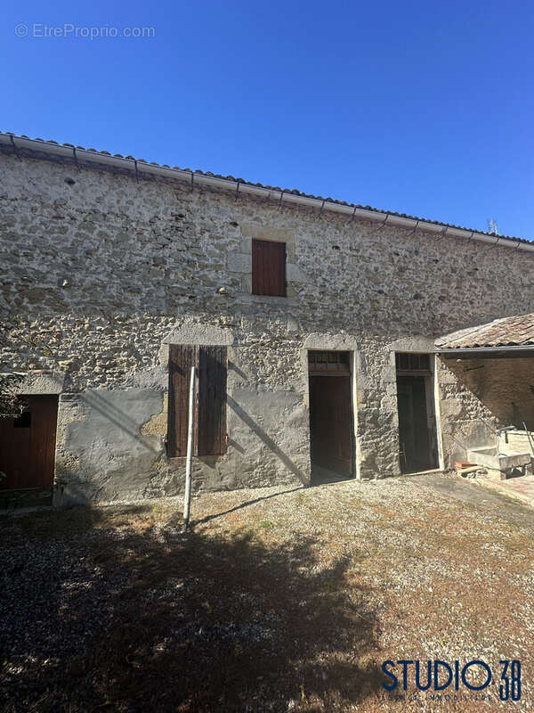 Maison 287 m² à Pellegrue  - photo 2