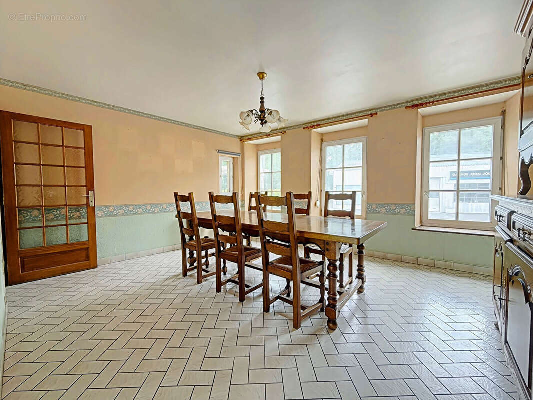Maison à SIGNY-L'ABBAYE