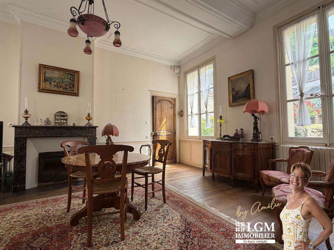 Demeure d'exception au cœur du vieux Château-Thierry -5 Chambres, un appartement - 319 m² d'histoire ! - photo 6