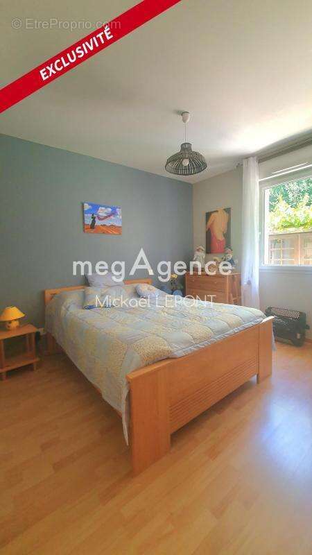 Maison à LE GENEST-SAINT-ISLE