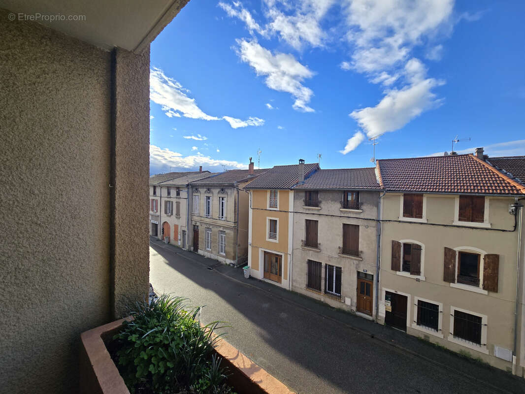 Appartement à BOURG-DE-PEAGE