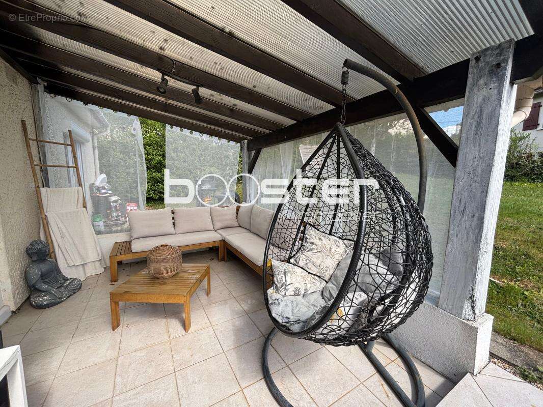 Maison à SAINT-YRIEIX-LA-PERCHE