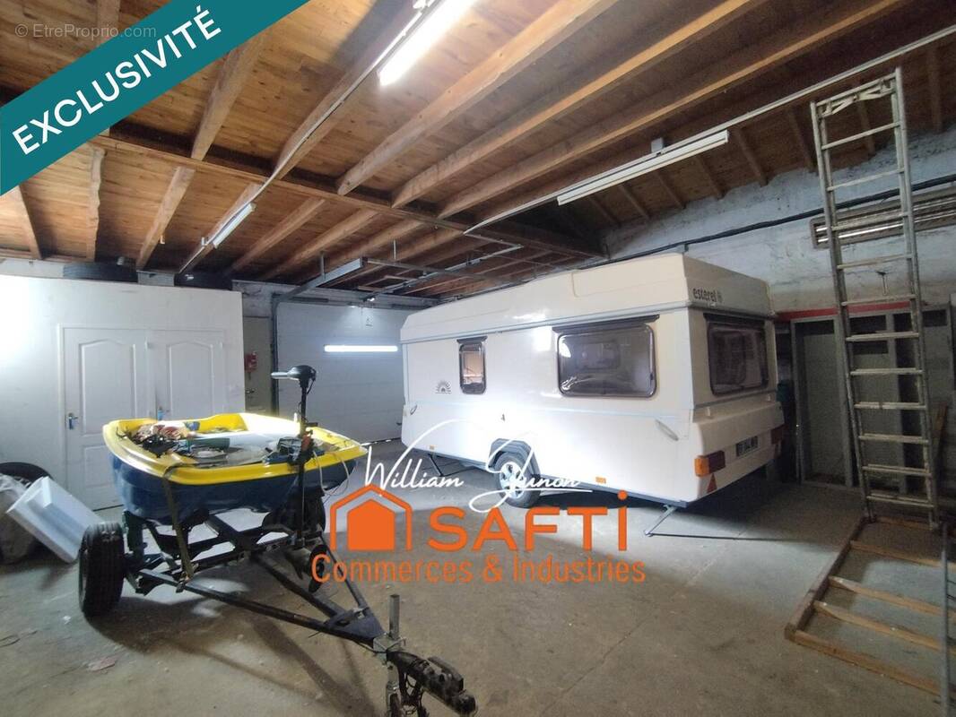 Photo 1 - Commerce à FRAISSES