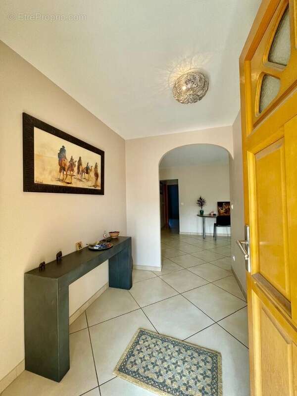 Nouveau ! Tres belle Villa F5 + Piscine ! - photo 7
