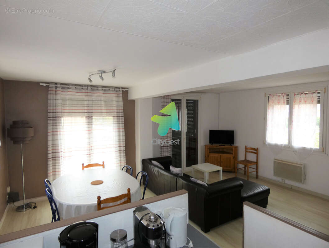 Appartement T4 avec 2 Balcons - photo 7