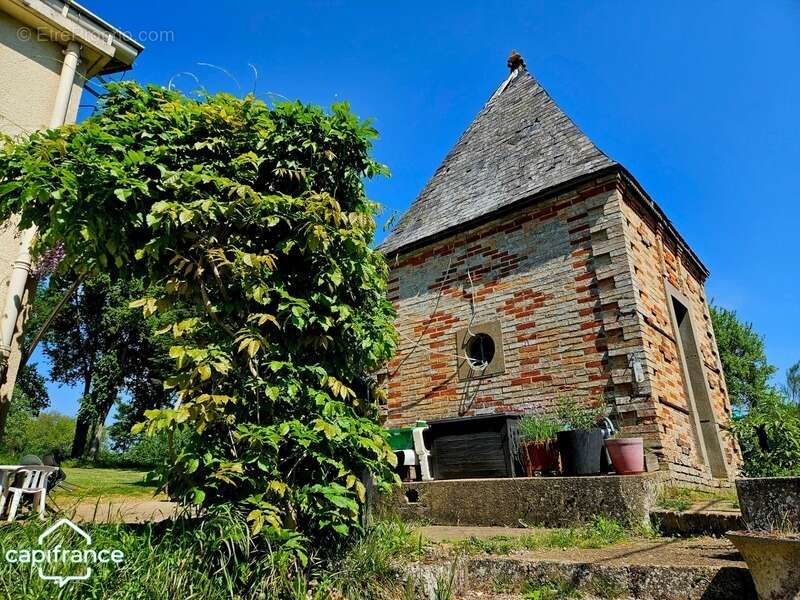 Maison à NOYEN-SUR-SARTHE