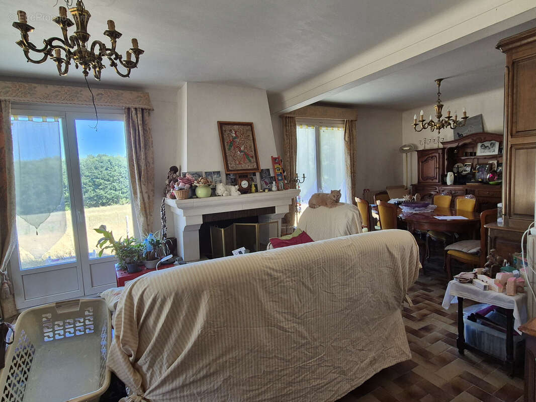 Maison 4 chambres de 129 m2 à Sévérac sur 4486 m2 de terrain. - photo 3