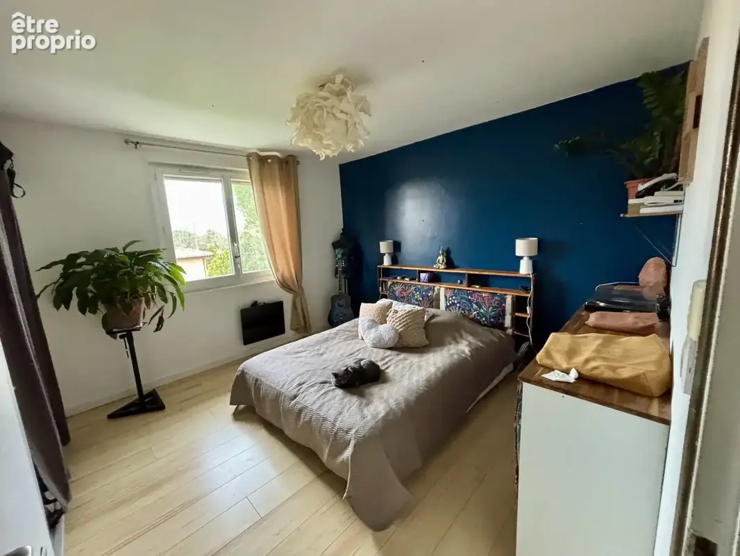 Maison divisée en 2 appartements + terrain constructible   rentabilité potentielle 7,5 % - photo 4