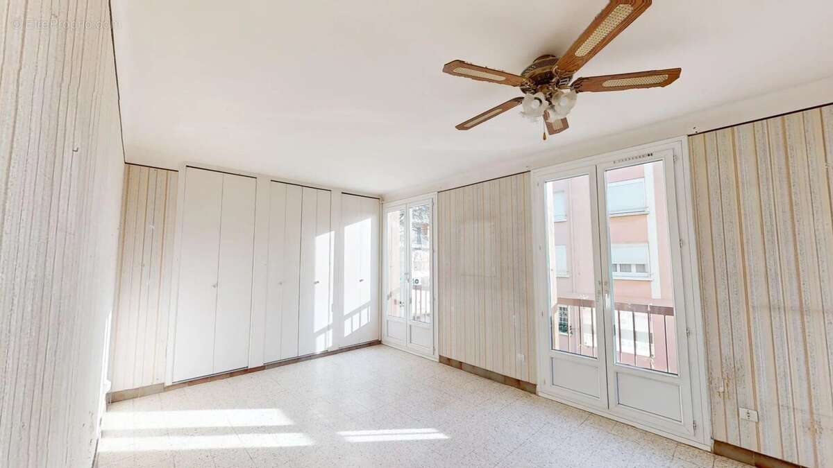 Appartement à PORT-DE-BOUC