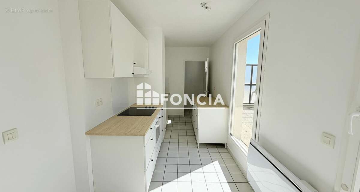 Appartement à LYON-8E