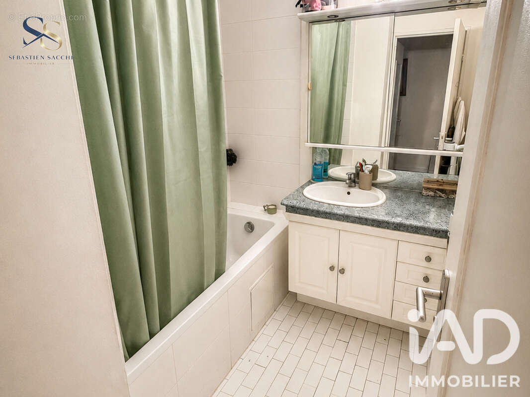 Appartement 54 m² à La Trinite  - photo 7