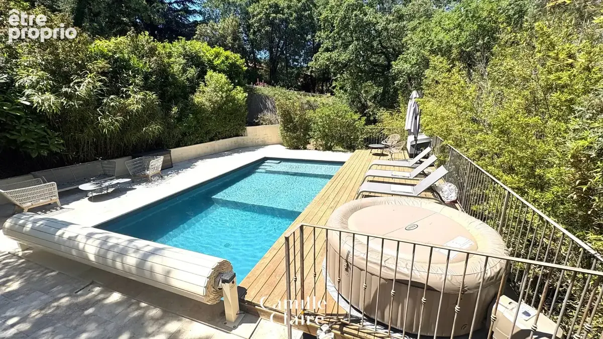 Maison T5 avec piscine et terrain 1200 m2 commune de Mimet. - photo 15