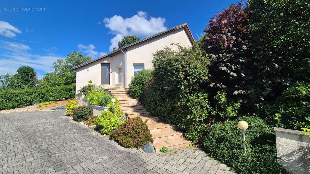 Maison à CHAMPIGNEULLES