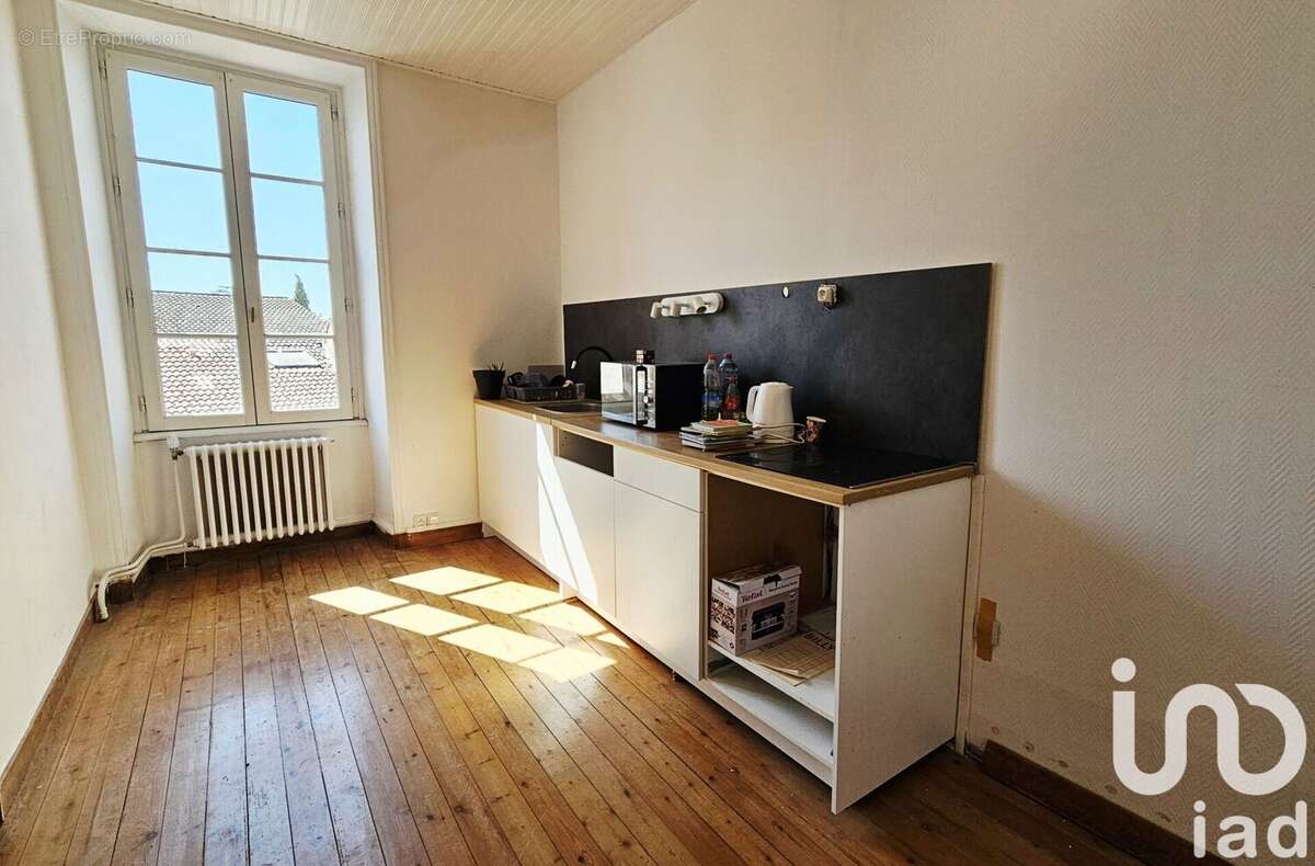 Photo 2 - Maison à LA CHAIZE-LE-VICOMTE