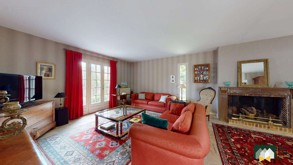 Maison 232 m² à Treon  - photo 7