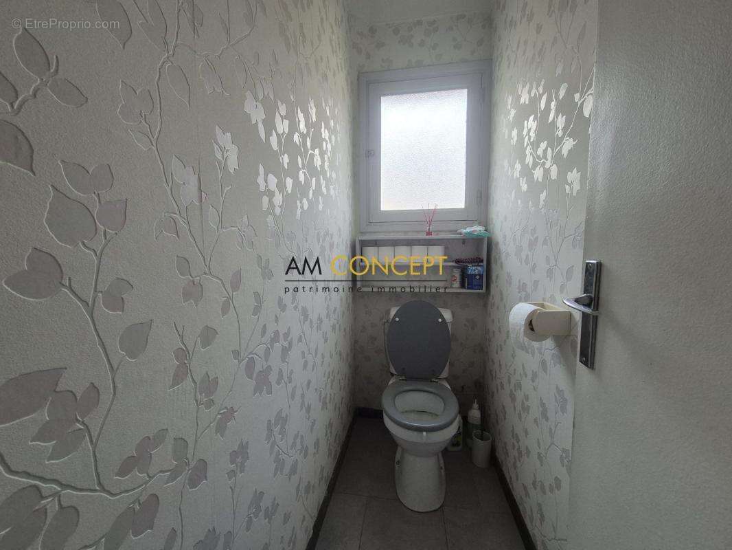 Appartement à CONTES