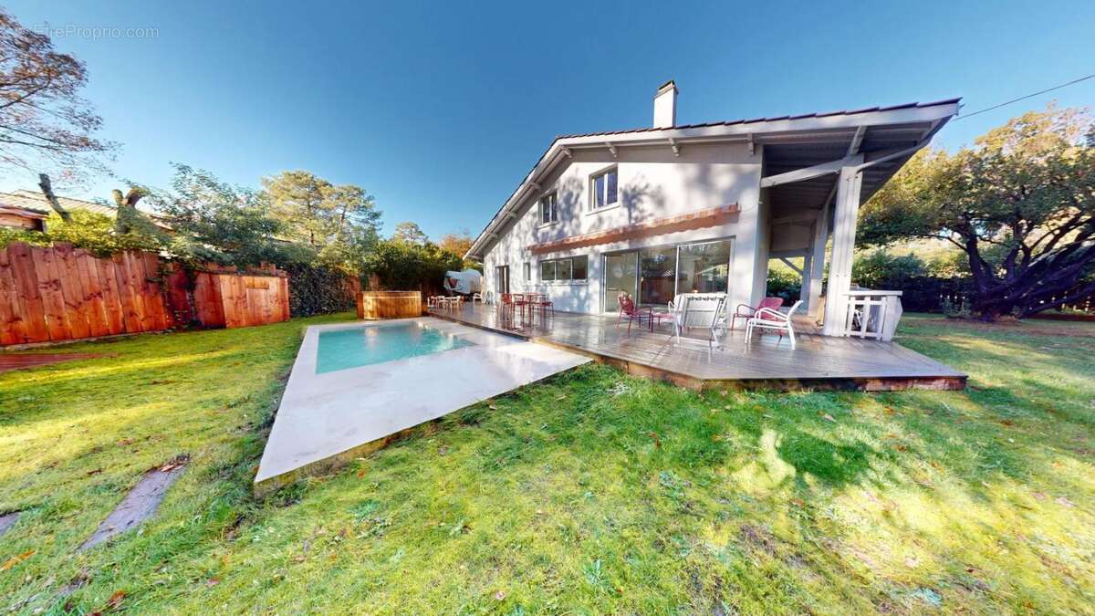 Maison à LEGE-CAP-FERRET