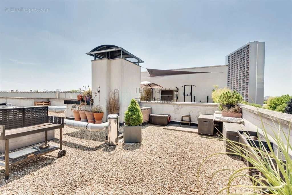 Appartement à LA COURNEUVE