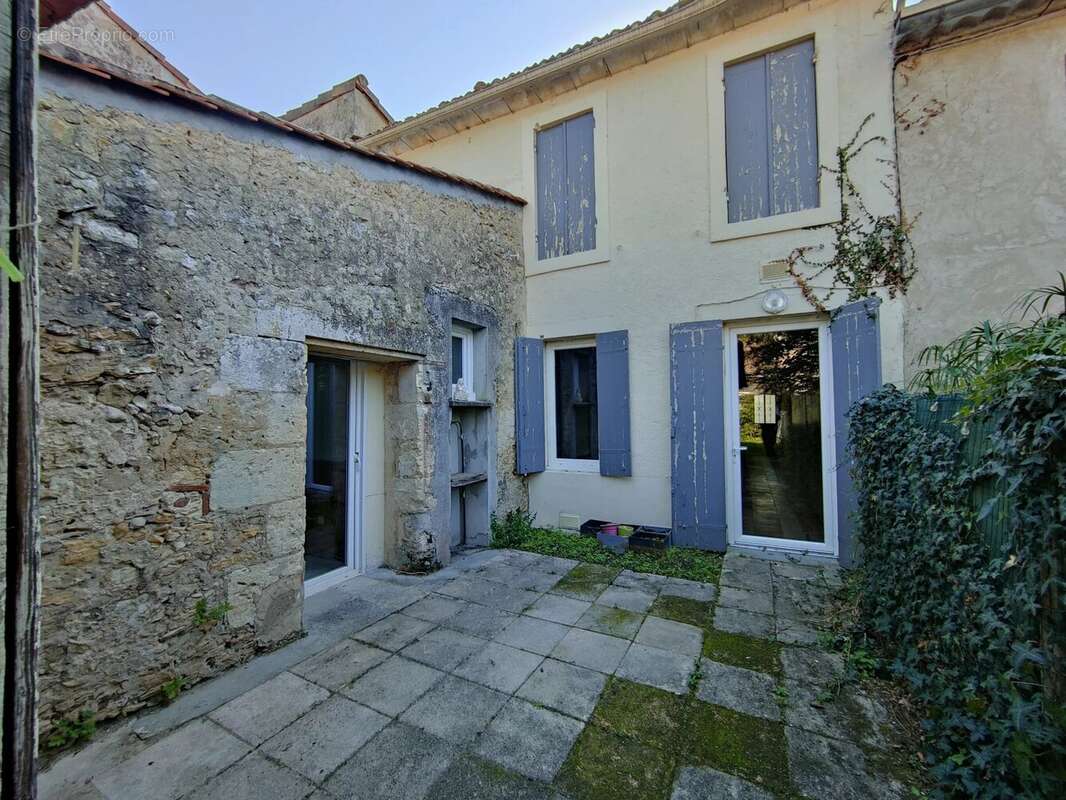 Maison à SAINT-SELVE