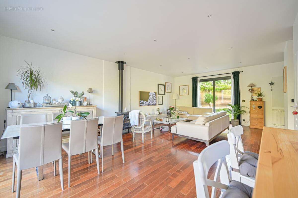 Appartement à BRY-SUR-MARNE