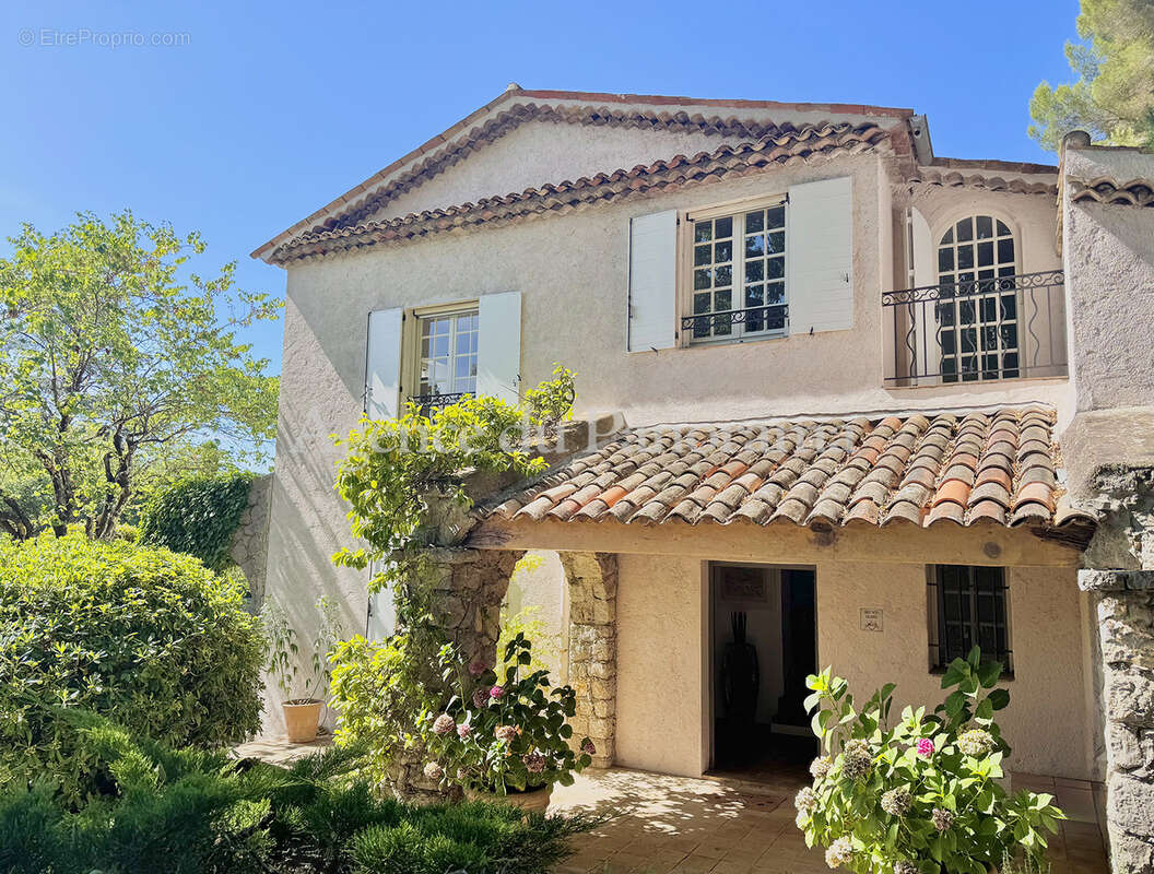 Maison à SPERACEDES