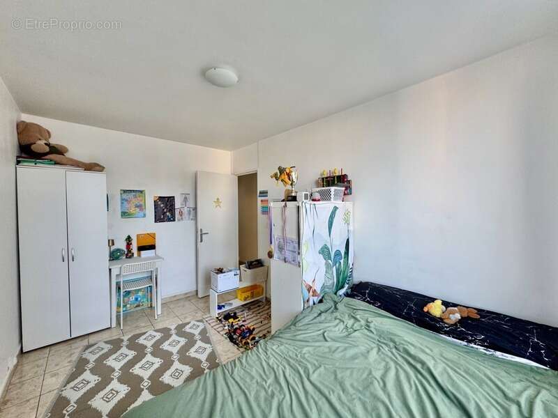 Appartement à AUBERVILLIERS