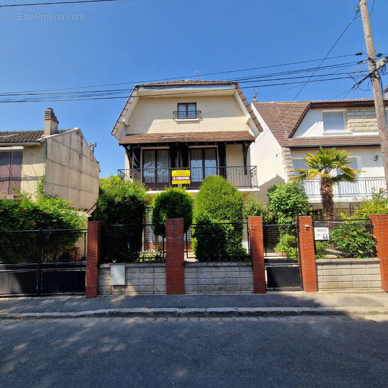 Maison à PALAISEAU
