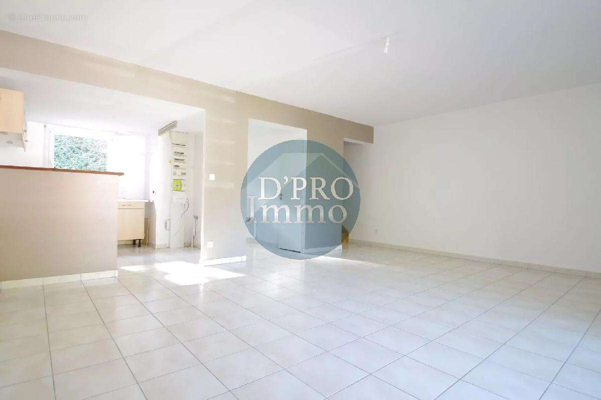 Appartement à LA HAIE-FOUASSIERE