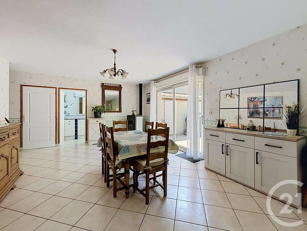 Maison 135 m² à Romilly-Sur-Seine  - photo 3