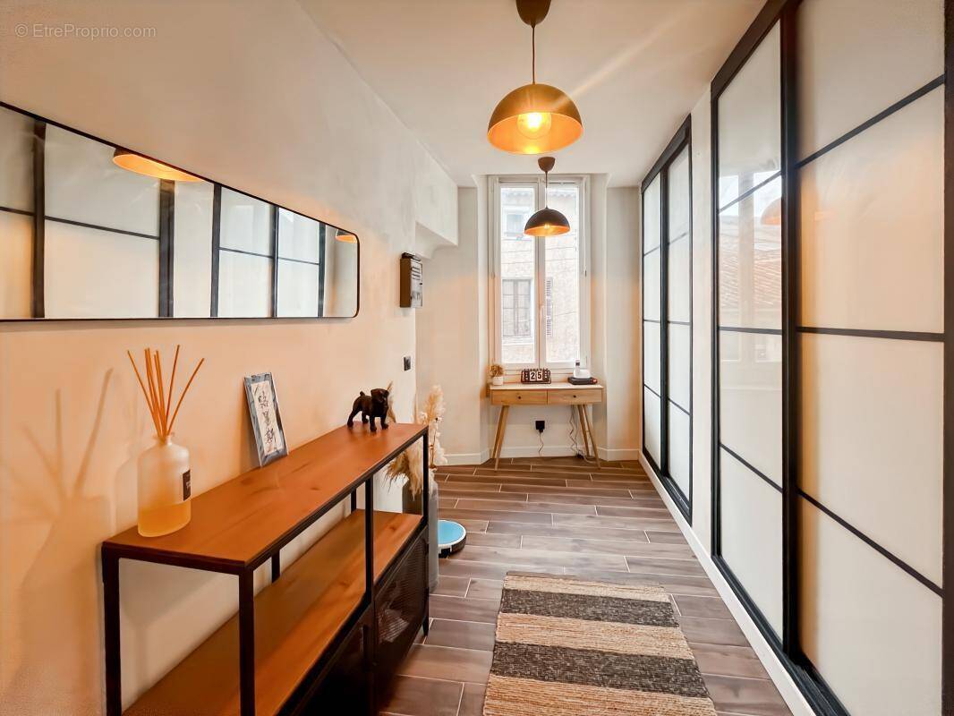 Appartement à CUERS