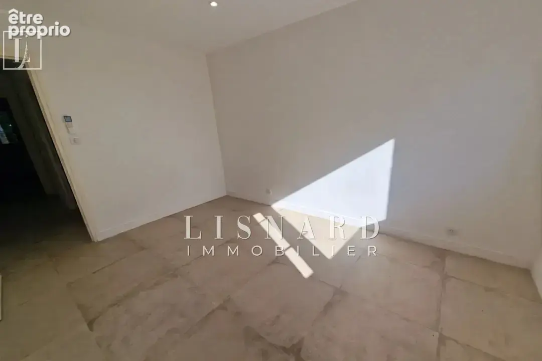 Appartement 4 pièces 74 m² à vendre à Vallauris (06220) - photo 8
