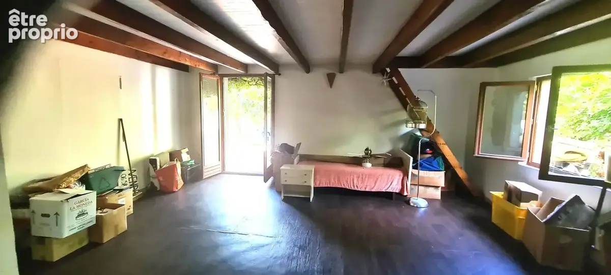 Maison plain-pied et grand jardin arboré - photo 6