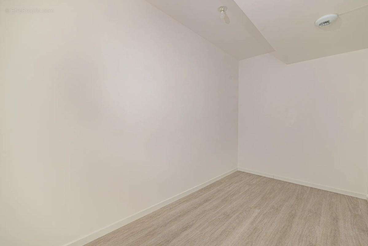T3 73m² neuf – terrasse – double parking couvert - photo 12